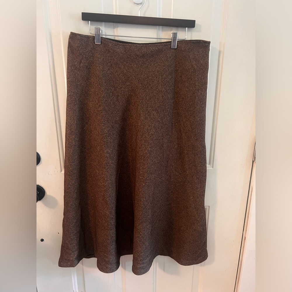 Midi tweed skirt
